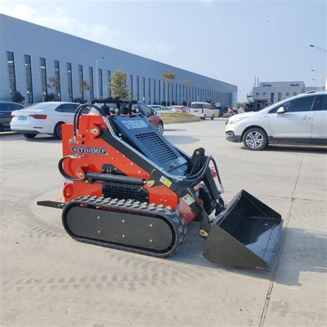 how to operate a skid steer on rocks|skid steer operating instructions.